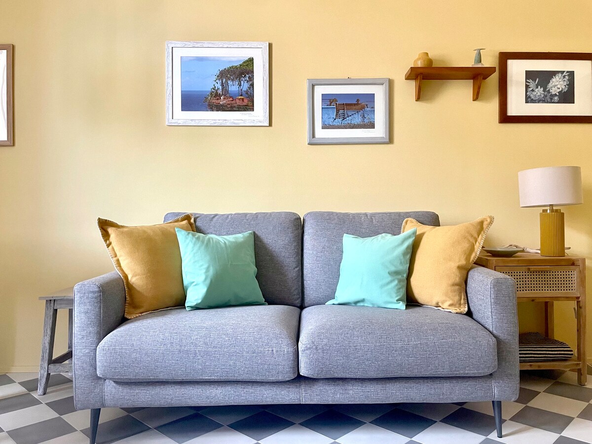 Erfolgreiche Airbnb-Immobilie: Little apartment with a sea view near Camogli in Camogli