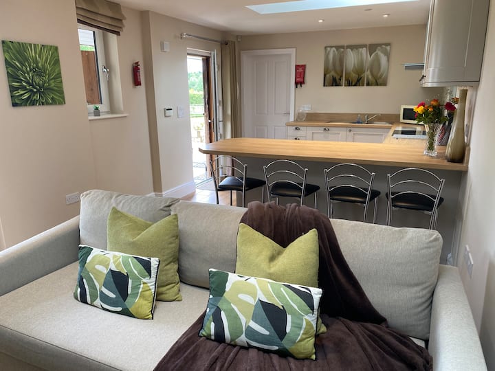 Lodge In Heart Of Historic Sherwood Forest - Sherwood Forest