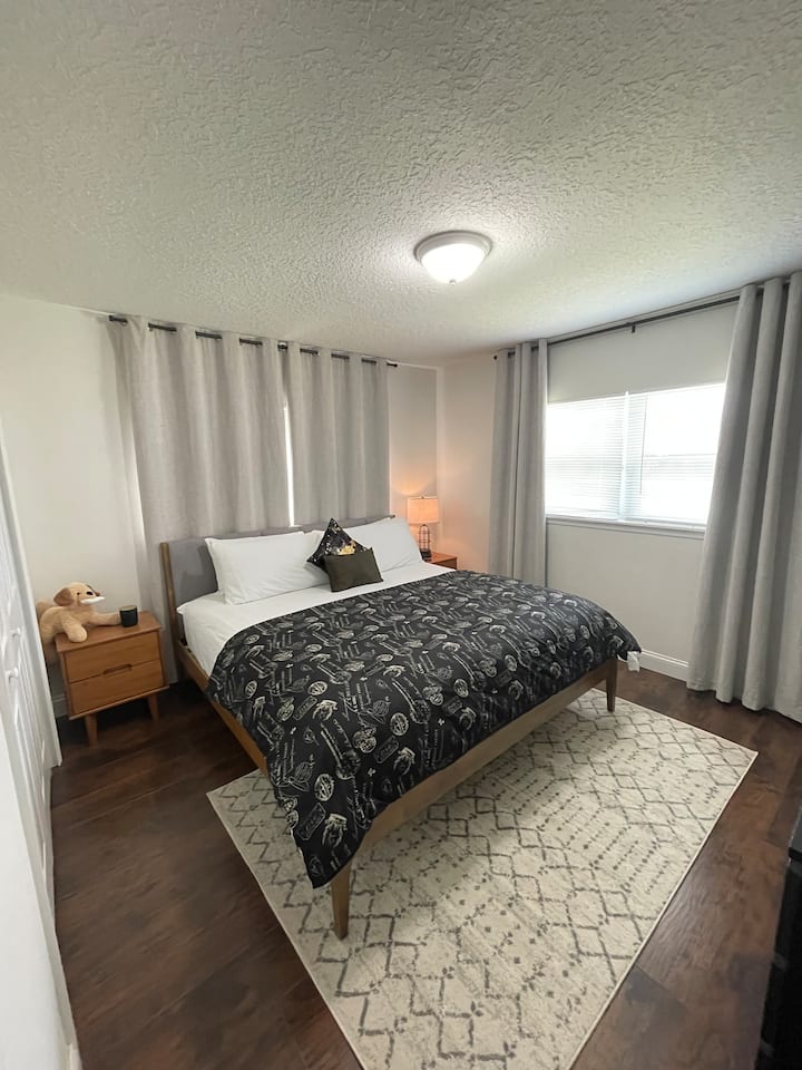 Smart TV en la pared. 