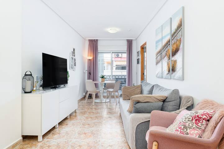 La Loma 2br Penthouse - No Airbnb Fees! - Torrevieja