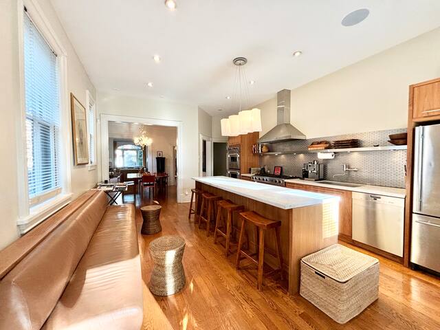 Stunningly Renovated Victorian Rosedale Home gallery image 2