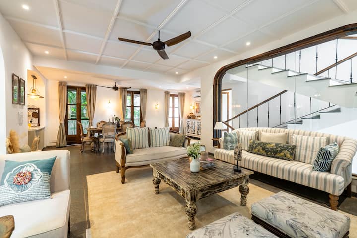Living room image 10