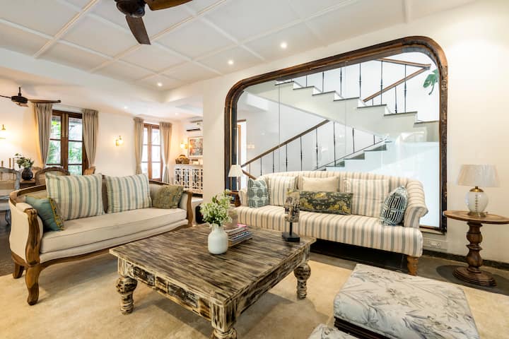 Living room image 11