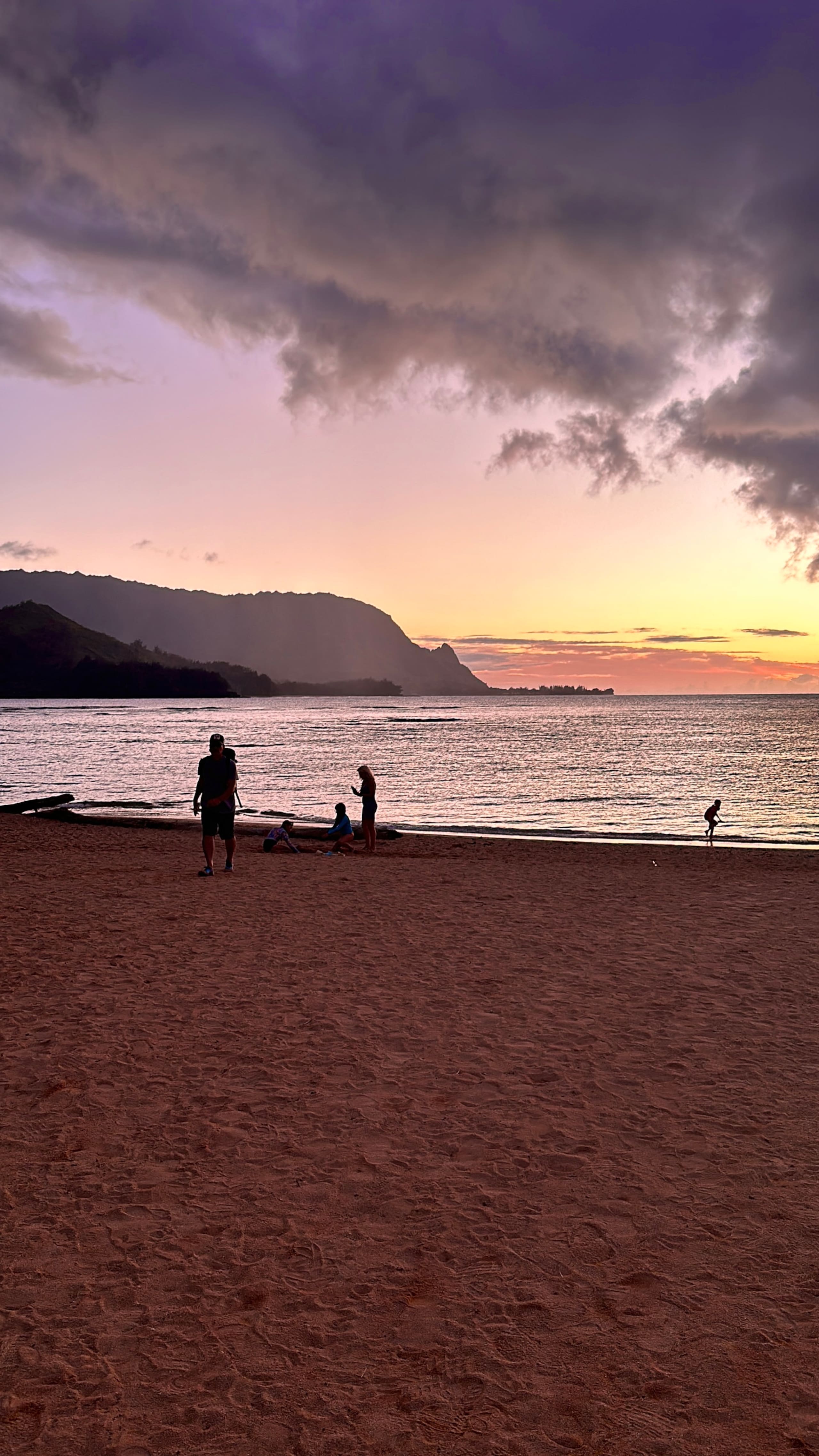 Condo in Princeville · ★4.96 · 2 bedrooms · 4 beds · 2 baths - Image 43