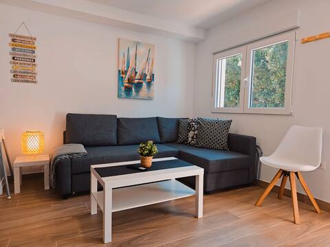 Successful Airbnb property: La Casita de Mercedes (Mercedes' Little House) 1st in El Palo