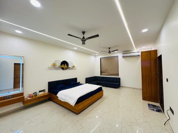 غرفة النوم 2