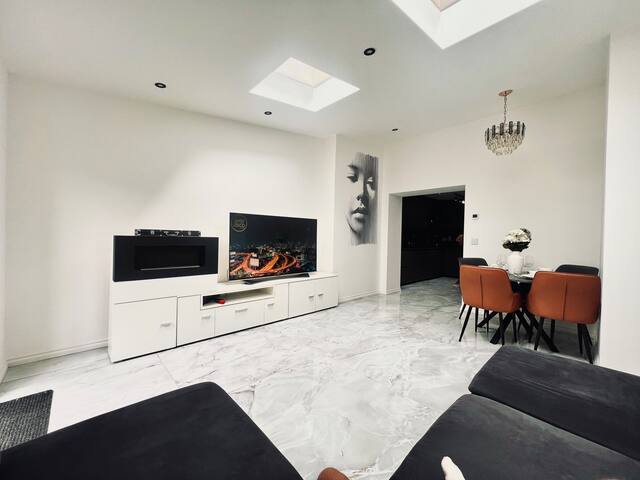 Nirvana gallery image 3