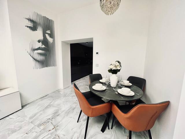 Nirvana gallery image 4