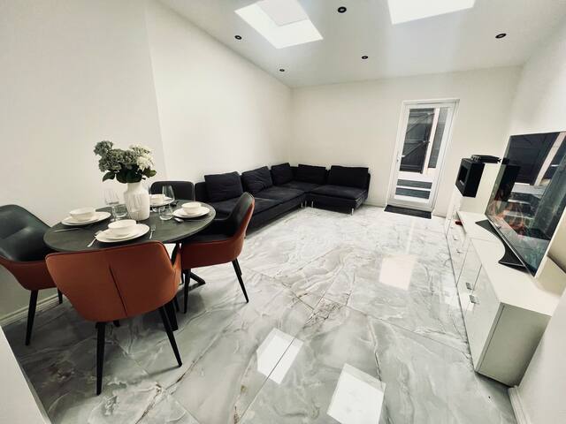 Nirvana gallery image 2