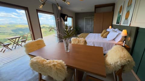 Popular Airbnb listing: Chalé Maia. Romance with a view. in Bueno Brandão