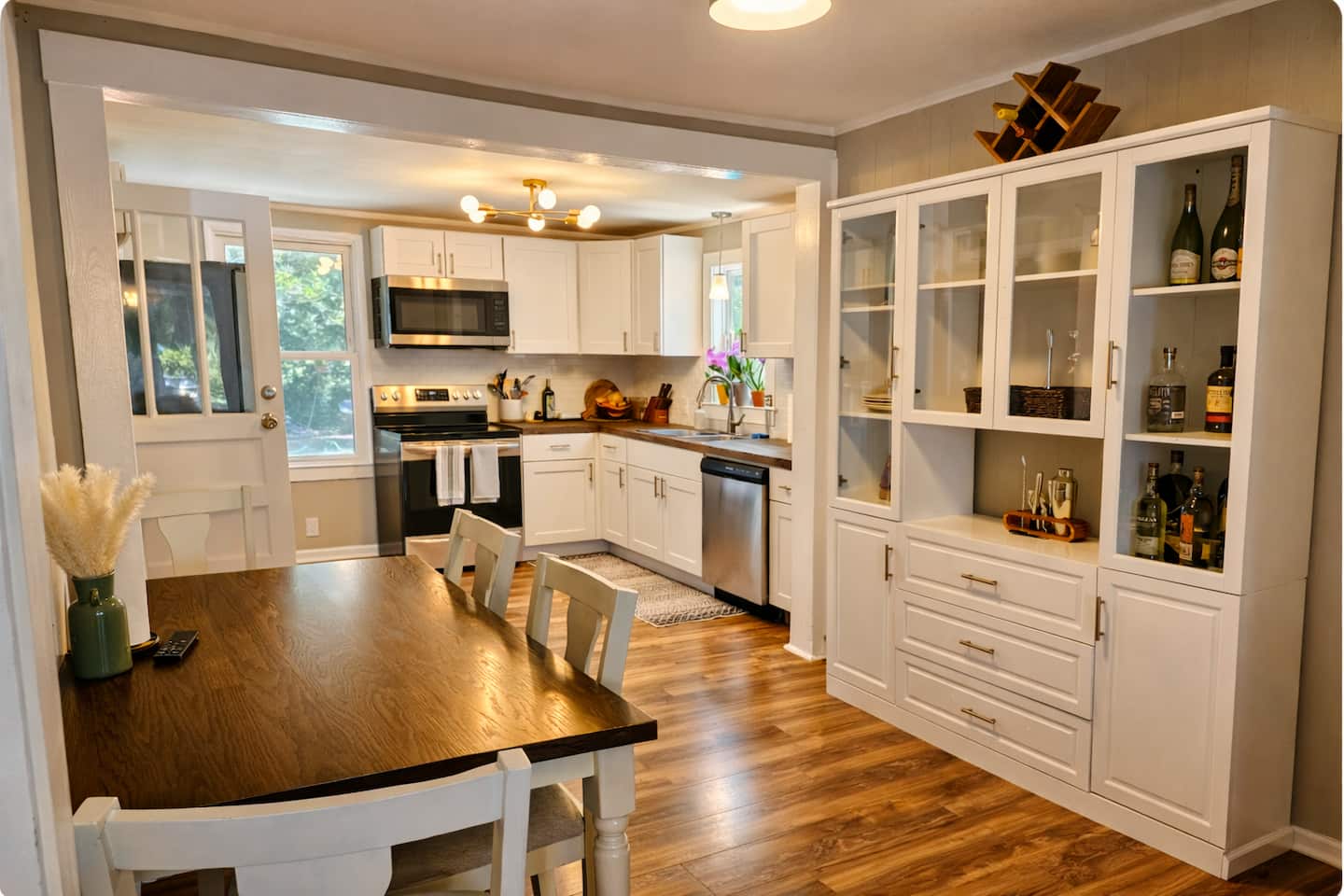 Dining area — additional view