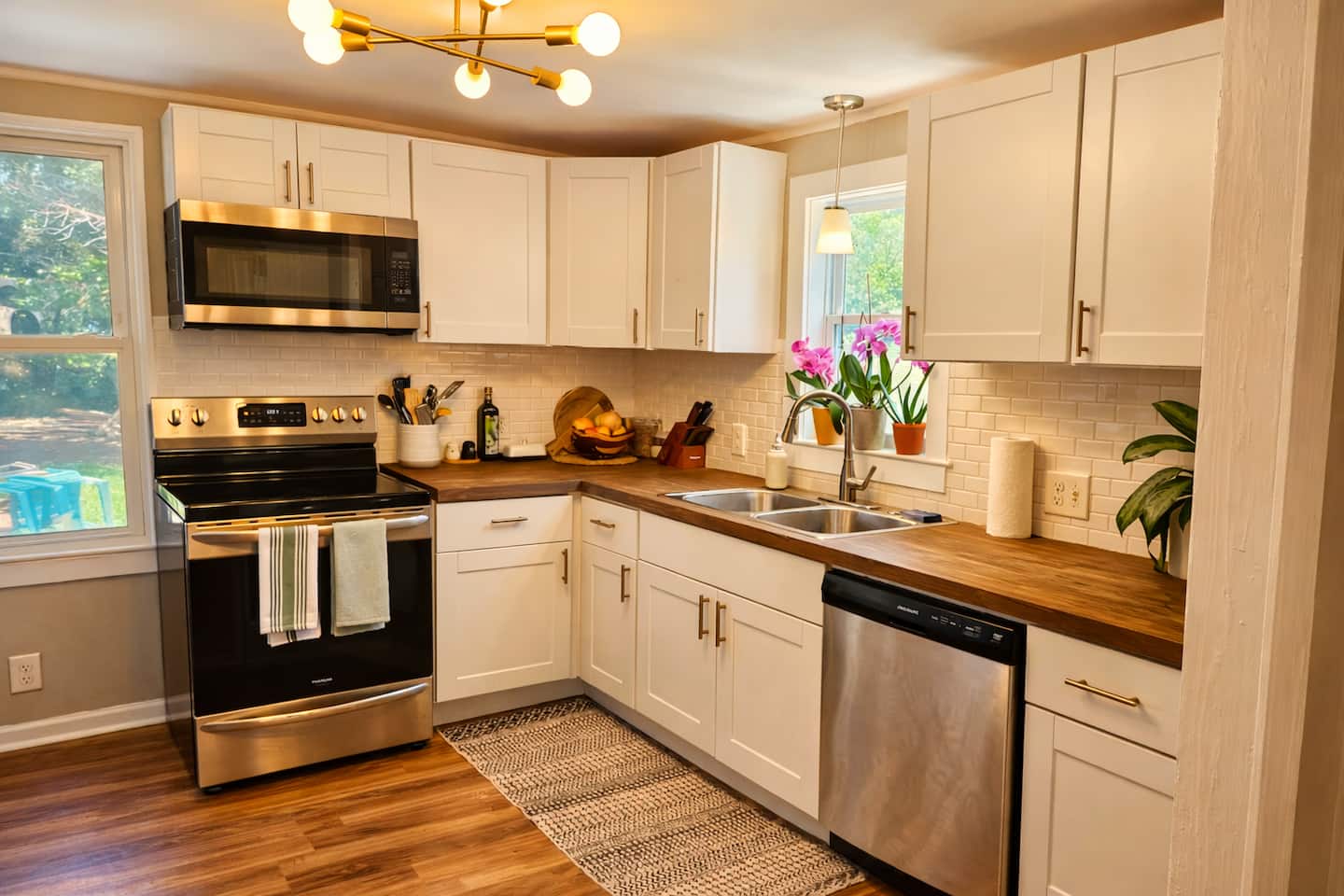 Fully equipped kitchen