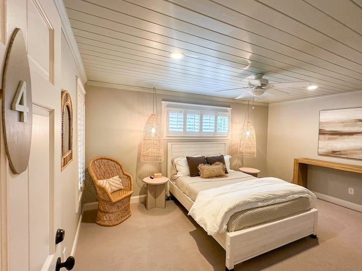 Room 4 - new queen memory foam cooling mattress, new 40” Roku smart TV, custom lighting from Bali, closet, new carpet, new paint, and alarm clock with wireless charging.  Bathroom is next to bedroom.