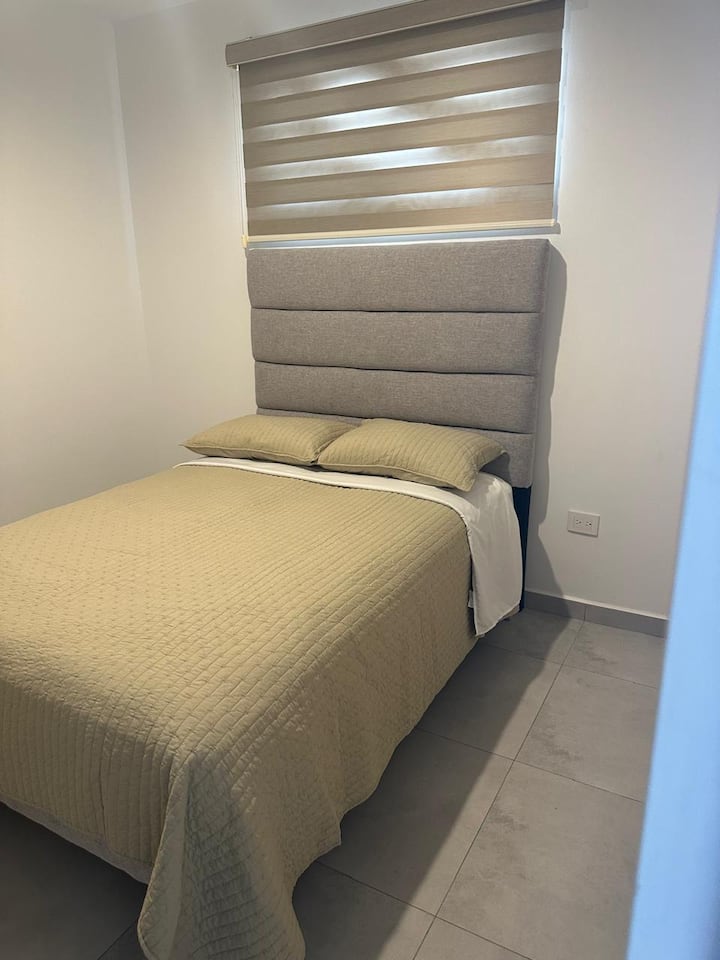 غرفة النوم 2