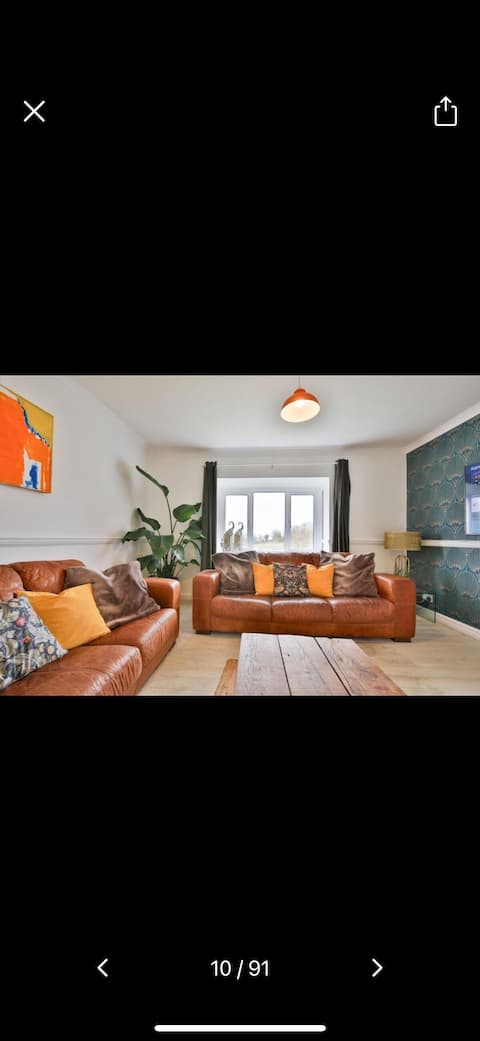 Popular Airbnb listing: Royal Crescent View in Englishcombe