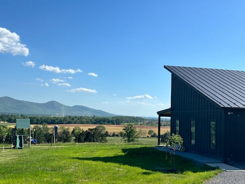 Whimsy Acres Hilltop “Cabin”