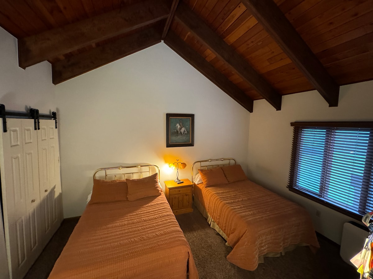 Full kitchen with modern appliances