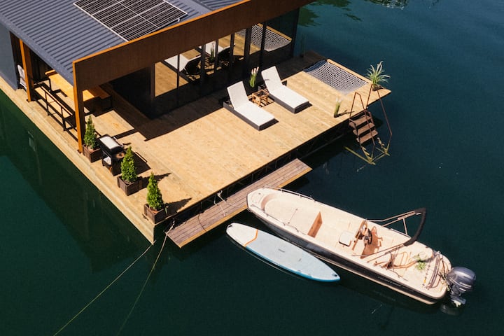 Kuca Plutajuca Floating House 1