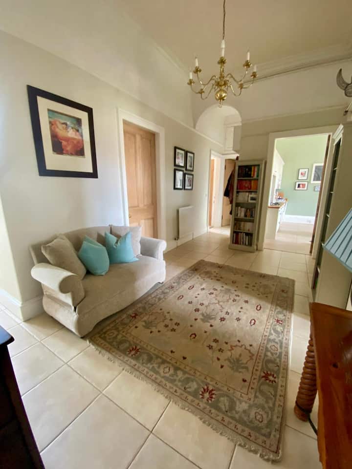 Georgian 4 Bedroom 3 Bathroom New Town Apartment - Musselburgh