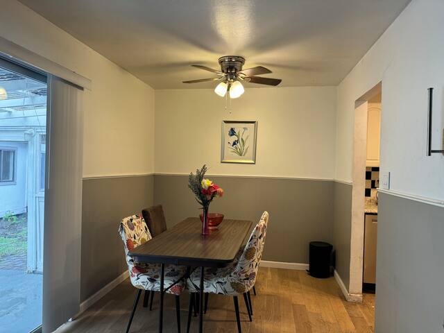 B- nice quiet 5bed/2bath home