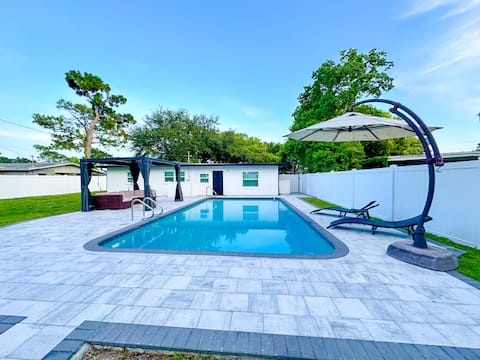 Prvt 8 Guests /pool/Rollins/Disney/Universal