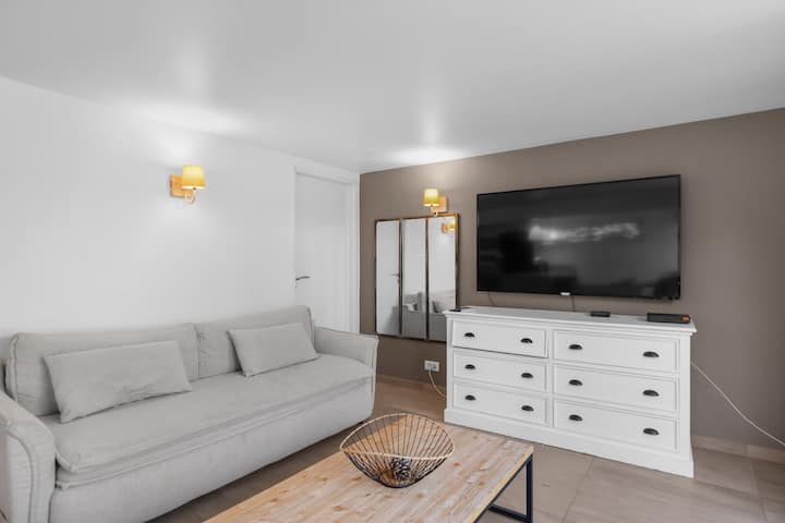 Charmante Maison Dans Une Résidence Avec Piscine - Mougins