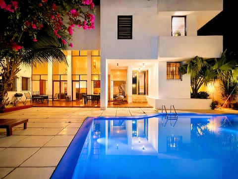 Top performing Airbnb: Loft Trinidad: The Perfect Space to Relax in Fraccionamiento Campestre