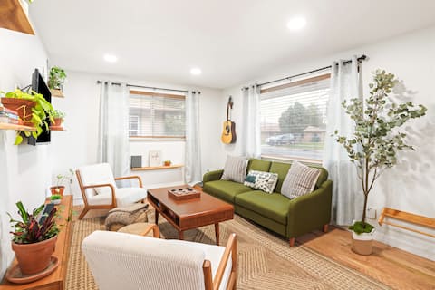 Popular Airbnb listing: Wellness retreat | with Sauna | in charming home in Wheat Ridge