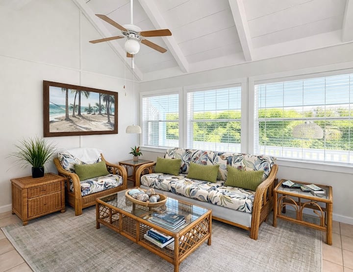 Island Getaway: Steps To Beach, Bars & Endless Sun - Saint Kitts and Nevis