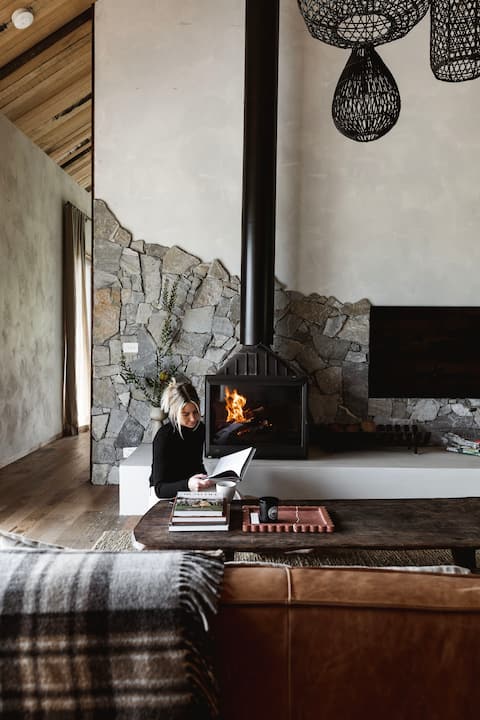 Popular Airbnb listing: Highland Ten - Luxury Rustic Retreat in Merrijig