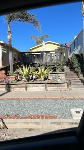 3 bedroom, 2 bath; steps to the beach