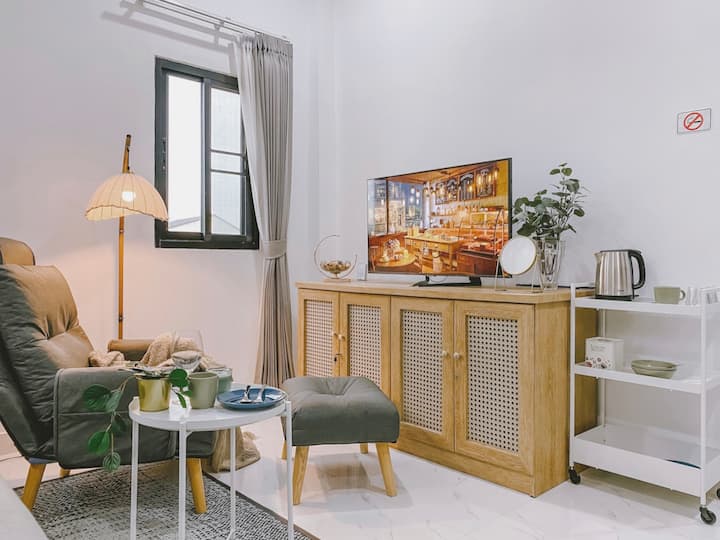 Artisan Studio Room In Downtown Si Muang - Vientiane
