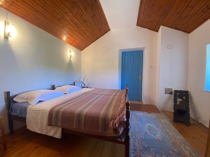 Romantic Stone Village House. - Kosovo