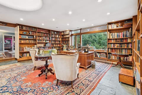 Large Dartmouth Home Perfect for a Summer Escape