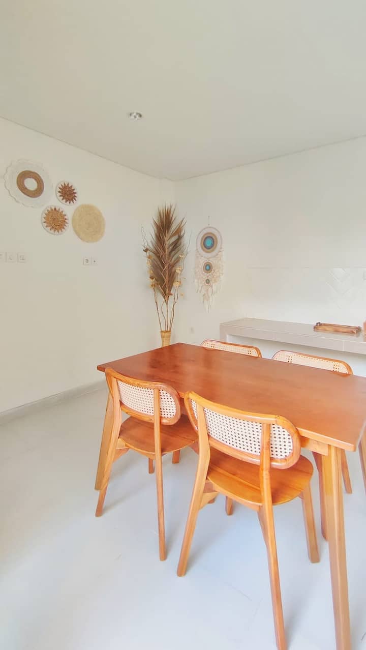 Eze Villa Jogja - Yogyakarta Region