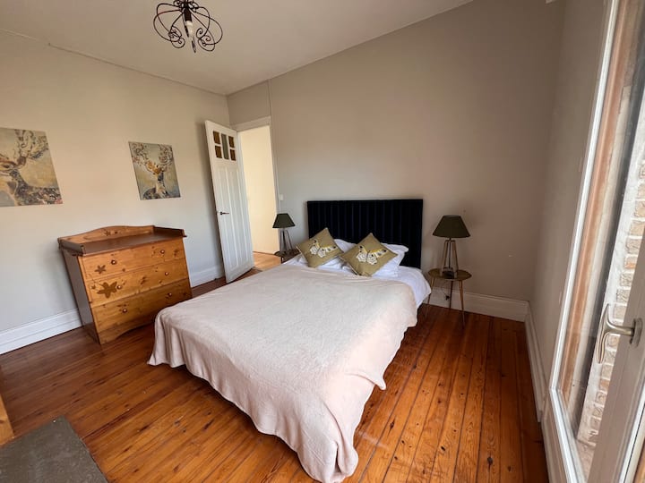 საძინებელი 1