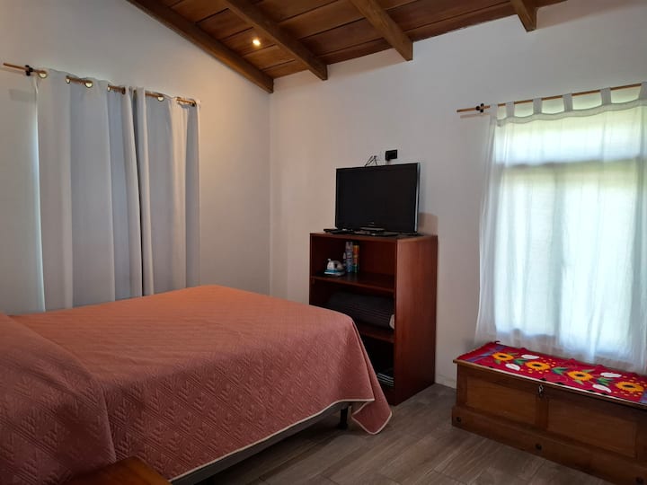 საძინებელი 1