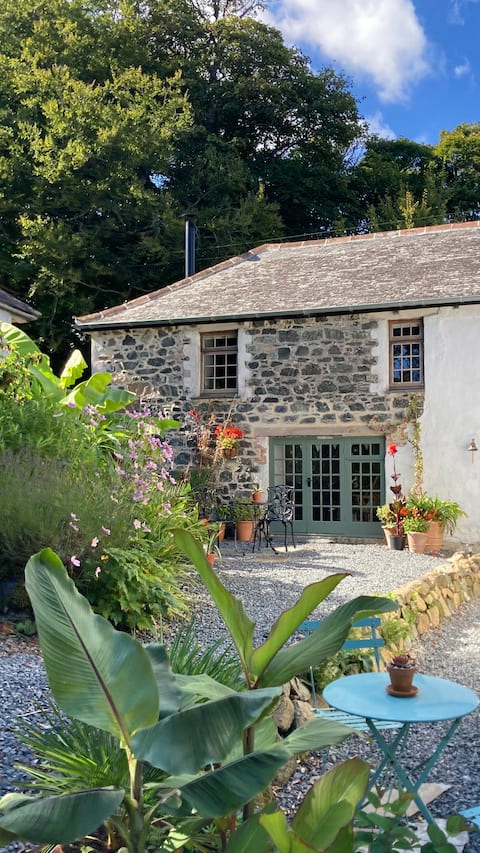 The Cider Barn
nr St Keverne & Porthallow, Helston