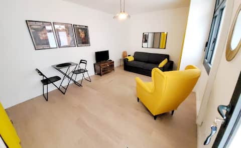 Top performing Airbnb: Sun Studio – Les Halles in Sète