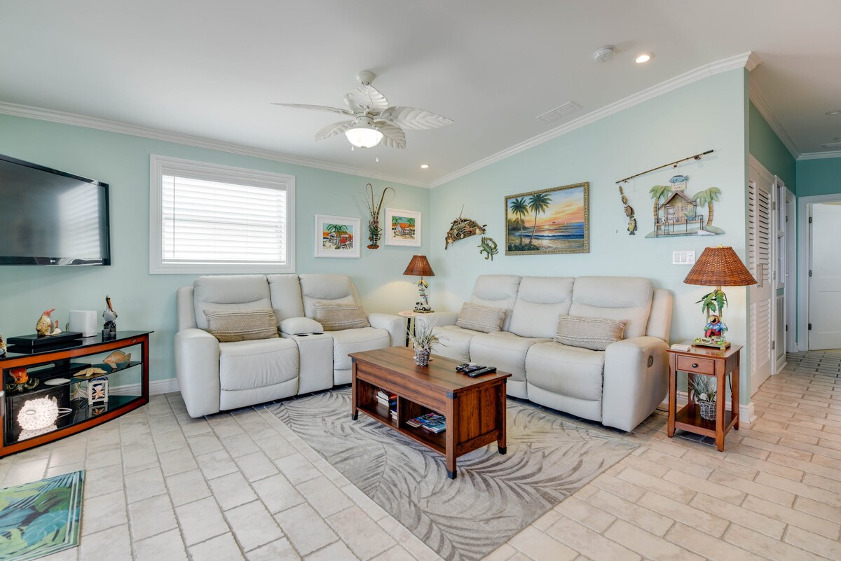 Popular Airbnb listing: Tiki Time in Cudjoe Key 136 in Florida