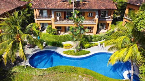 Los Sueños Veranda Condo w/ Pools, Gym & more