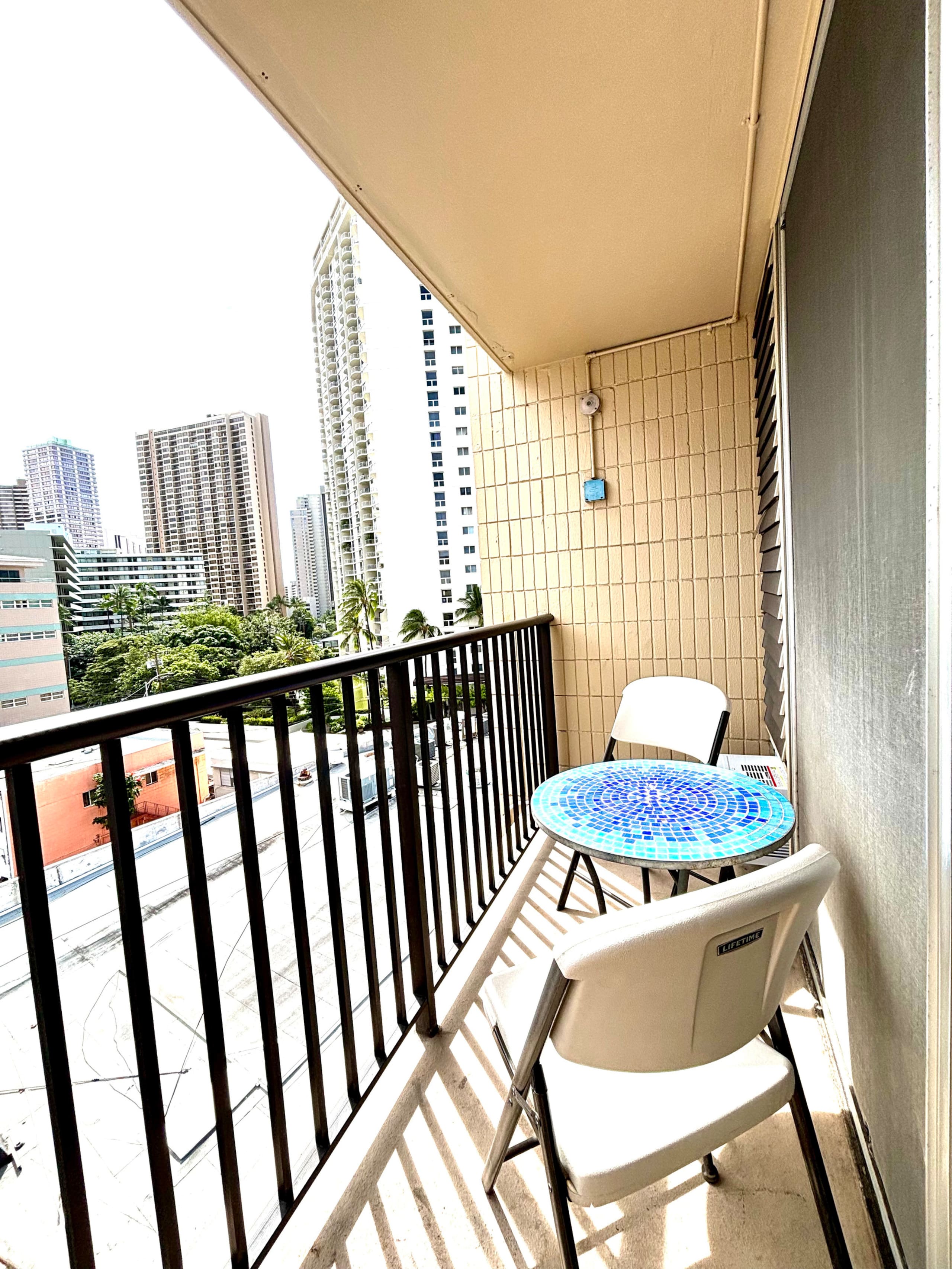 Condo in Honolulu · ★4.52 · 1 bedroom · 1 shared bath - Image 19