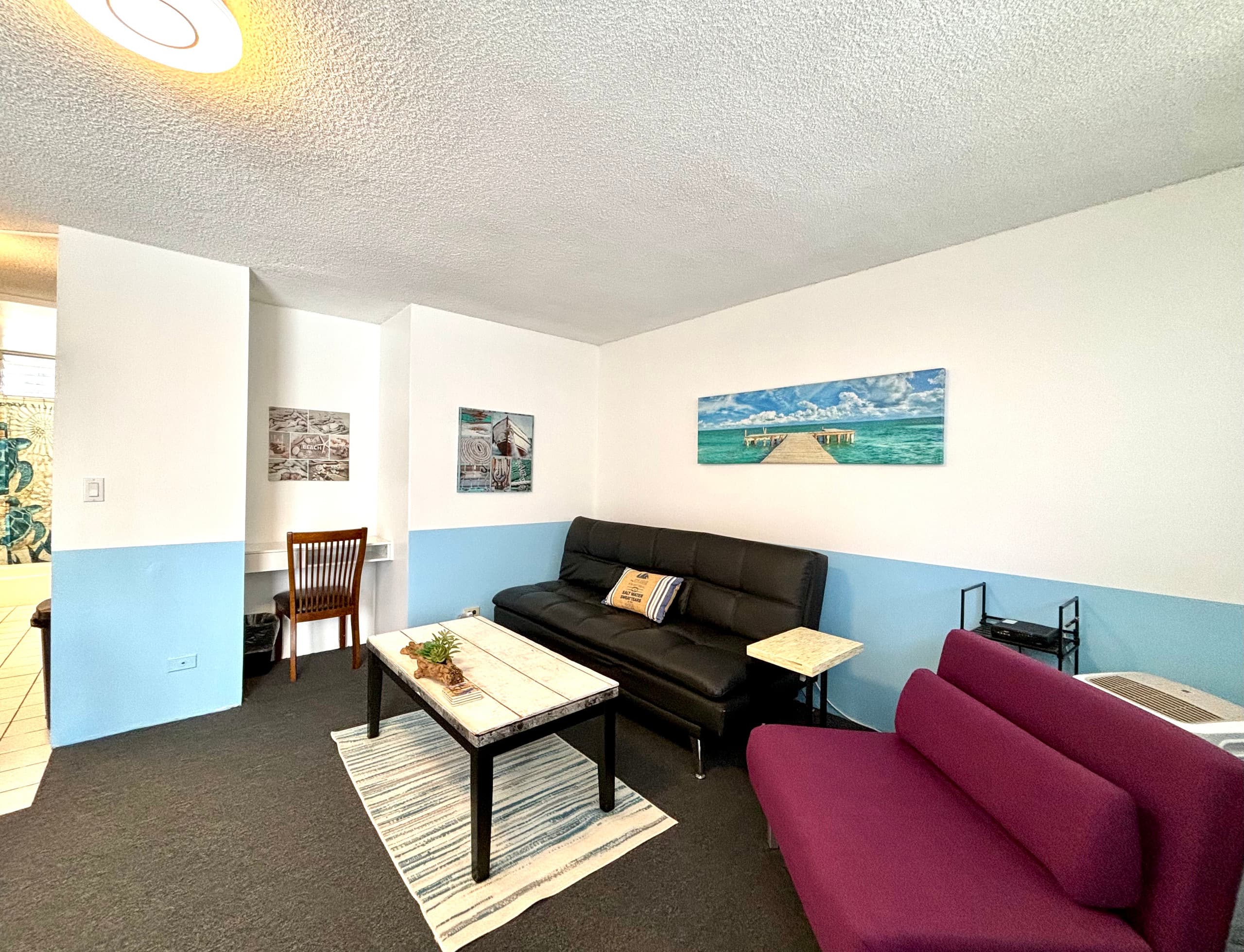 Condo in Honolulu · ★4.52 · 1 bedroom · 1 shared bath - Image 4