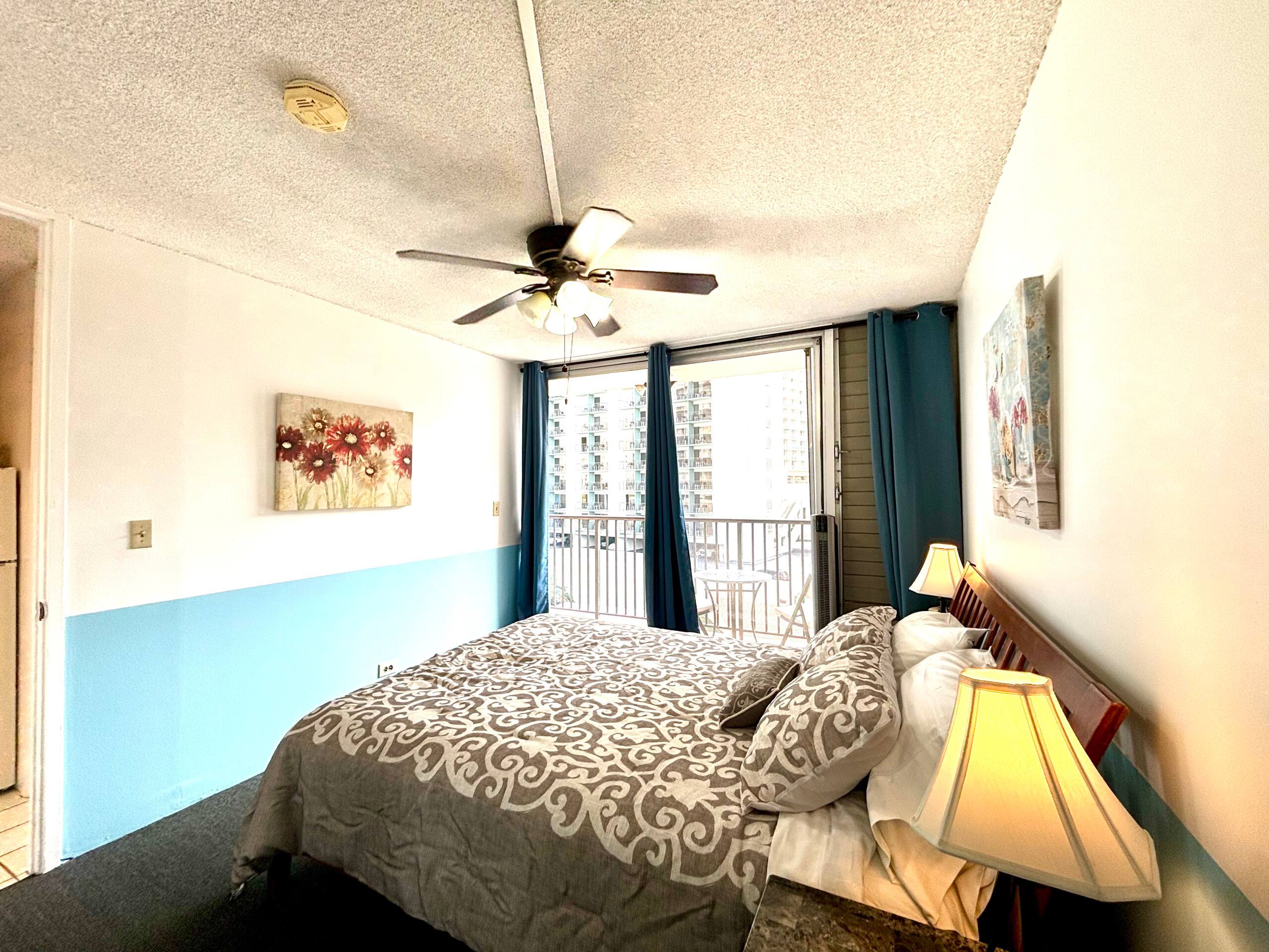 Condo in Honolulu · ★4.52 · 1 bedroom · 1 shared bath - Image 15