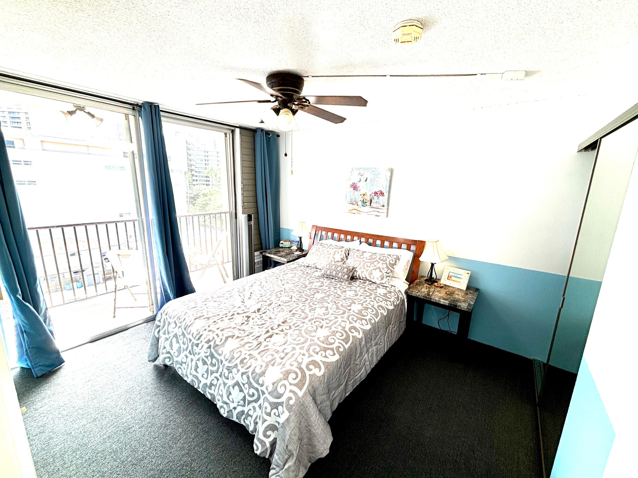 Condo in Honolulu · ★4.52 · 1 bedroom · 1 shared bath - Image 17