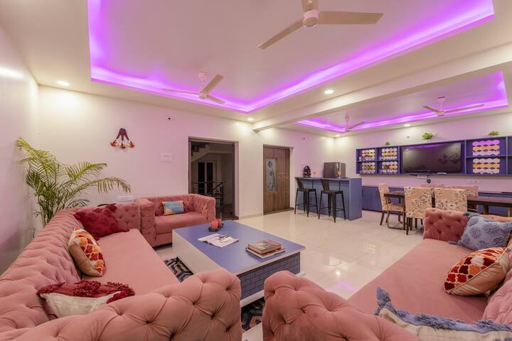 Living room image 7