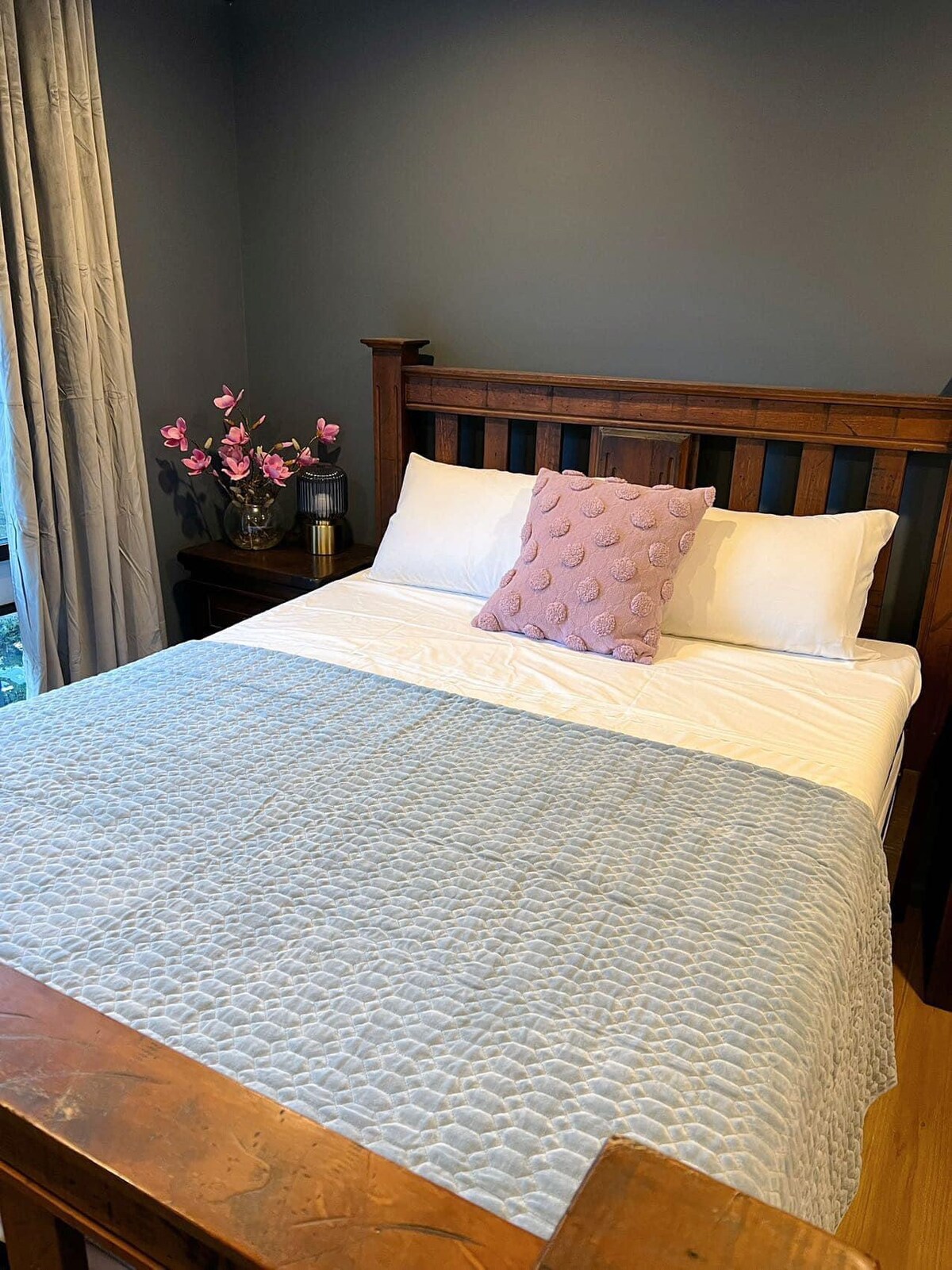 საძინებელი 1