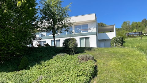 Modern house with exclusive view of Lake Attersee