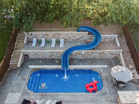 Resort Style Gem/Pool Slide/Heated Pool