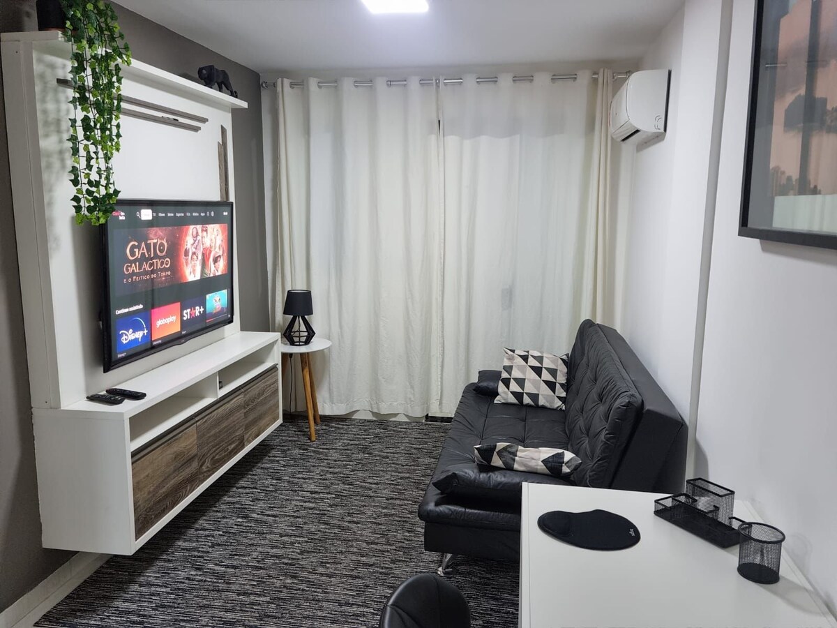 Top Airbnb: Apartment with garage 3 minutes (walking) to the beach. em Recreio Dos Bandeirantes